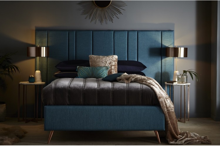 ssClassic Wooden Bed